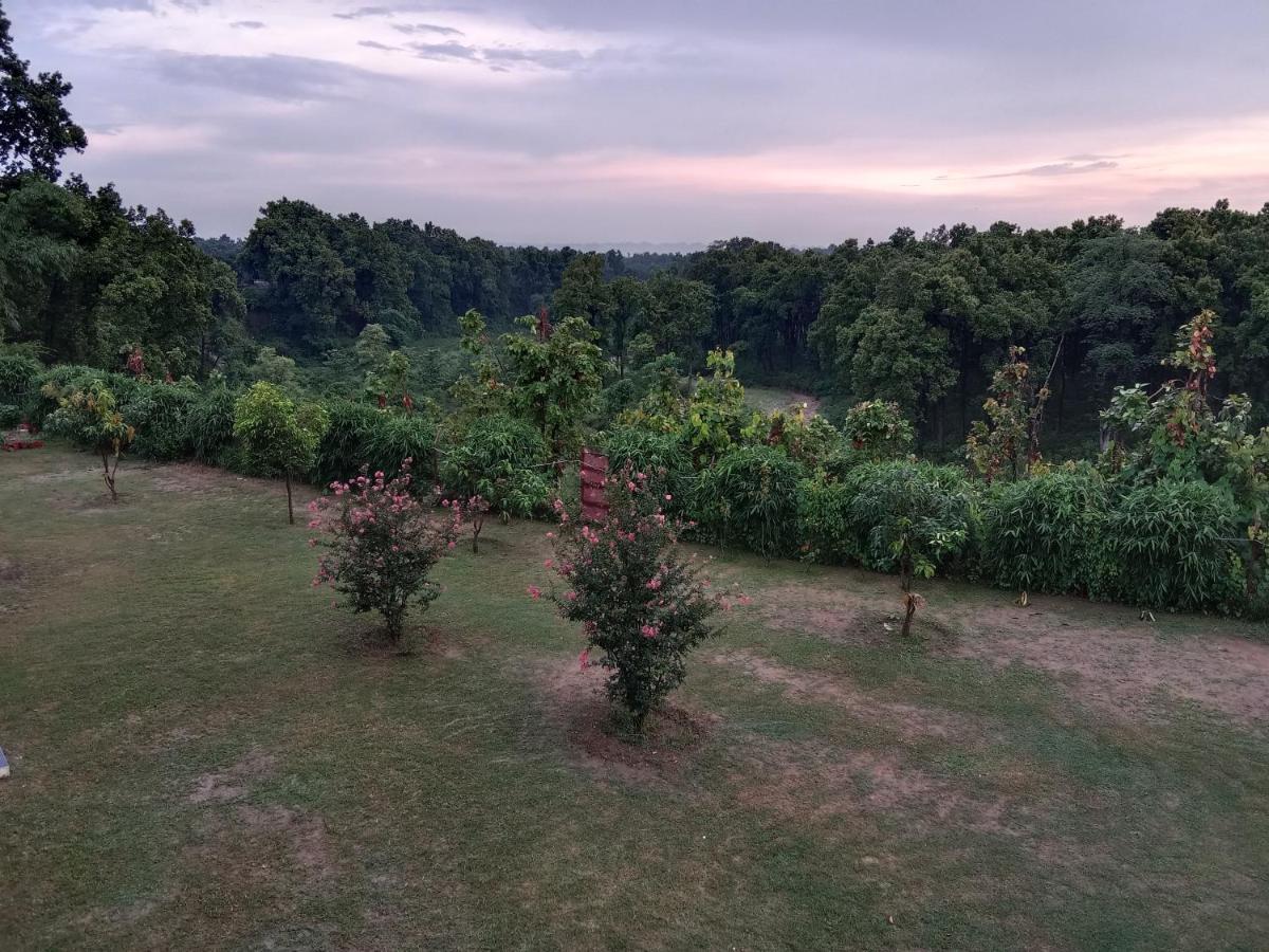 Aar Resort & Spa Dehradun Esterno foto
