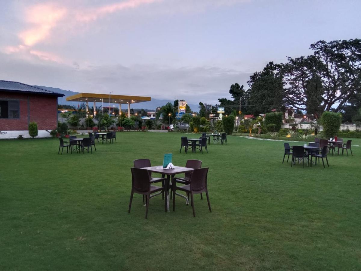 Aar Resort & Spa Dehradun Esterno foto